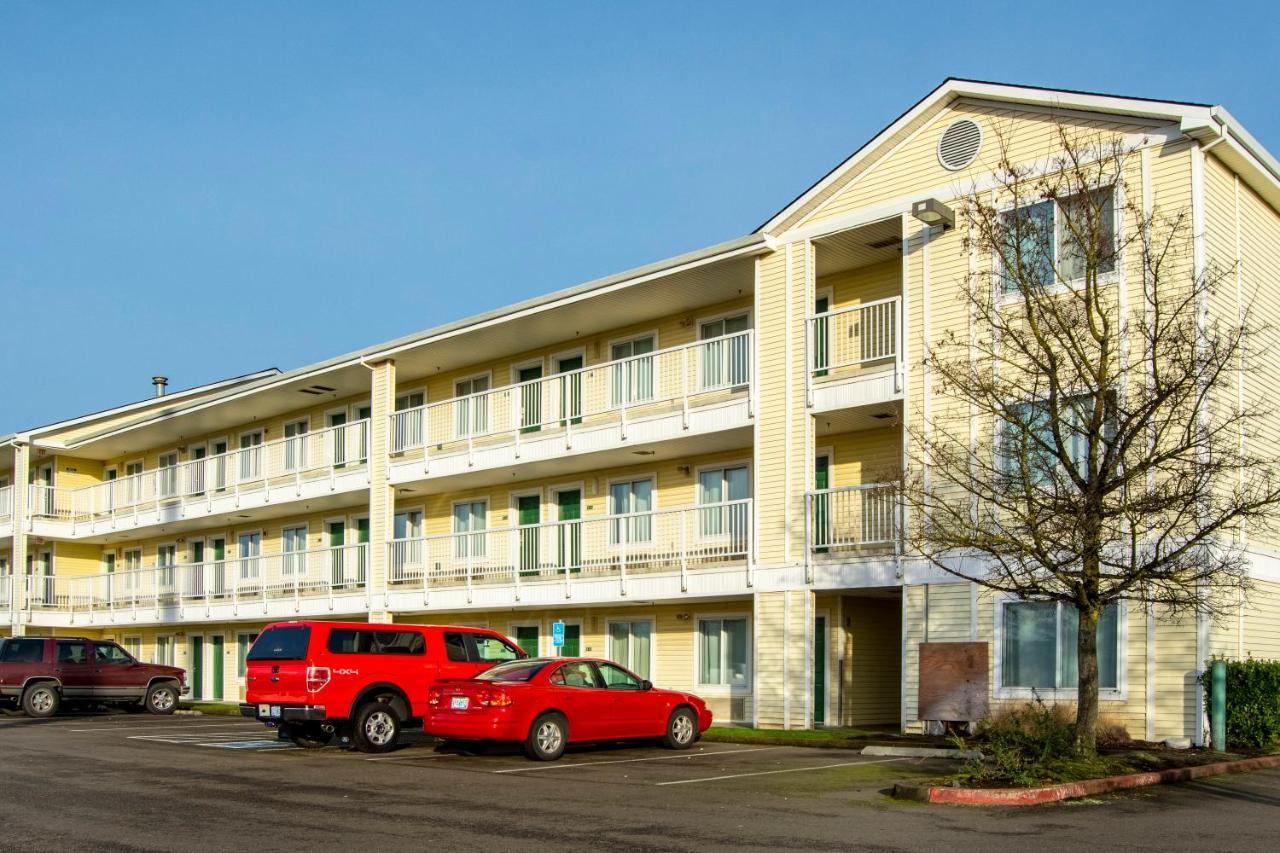 Hometowne Studios By Red Roof Salem, Or Bagian luar foto