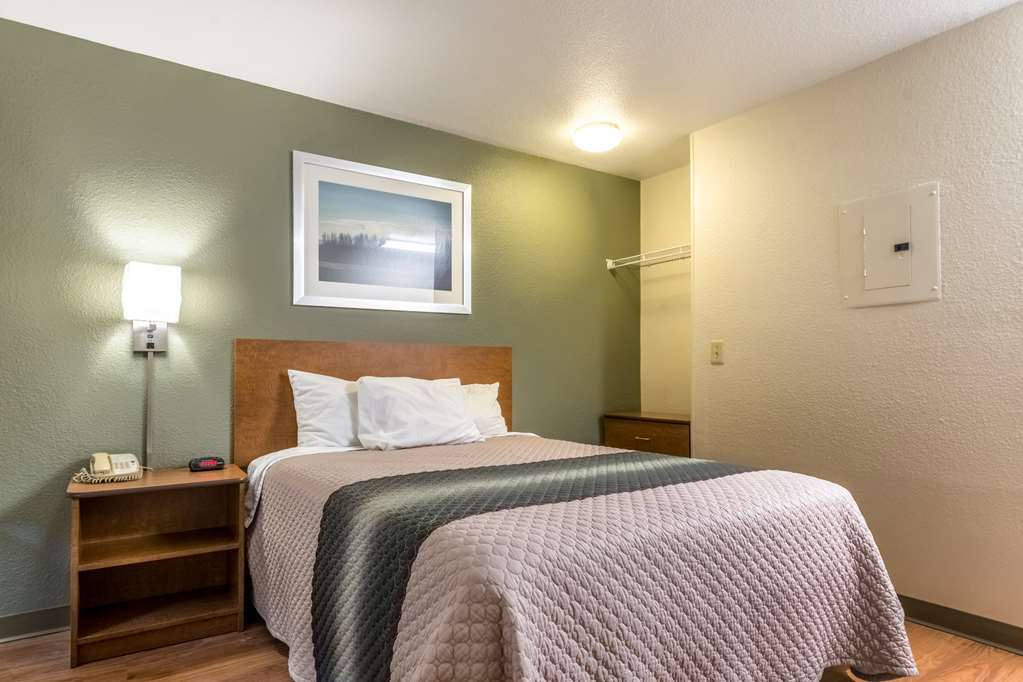Hometowne Studios By Red Roof Salem, Or Ruang foto